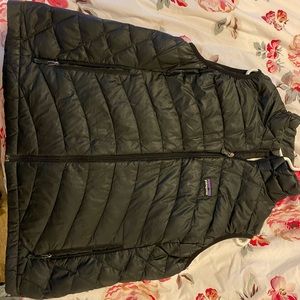 Patagonia W XL Black Down Vest